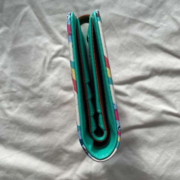 Loungefly - Stitch Rainbow Wallet - Picture 5 of 5